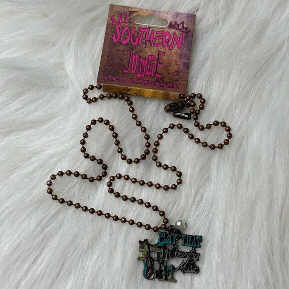 Lil Southern Junkie 'Play That Country Music' Necklace - Picture 1 of 9